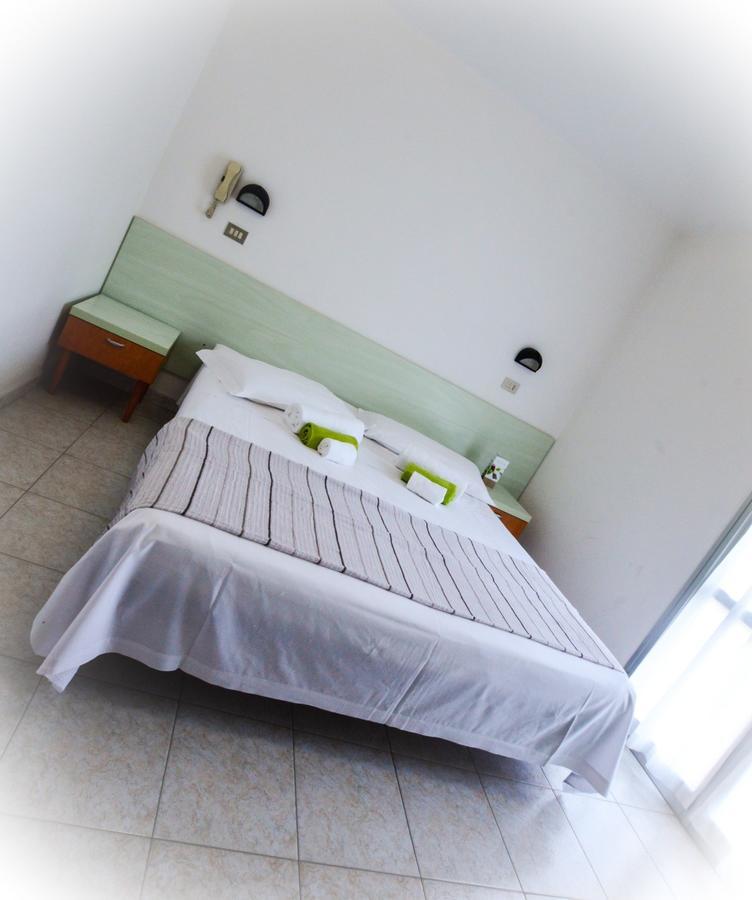 بيلاريا-إيجيا مارينا Hotel Villa Cesira المظهر الخارجي الصورة